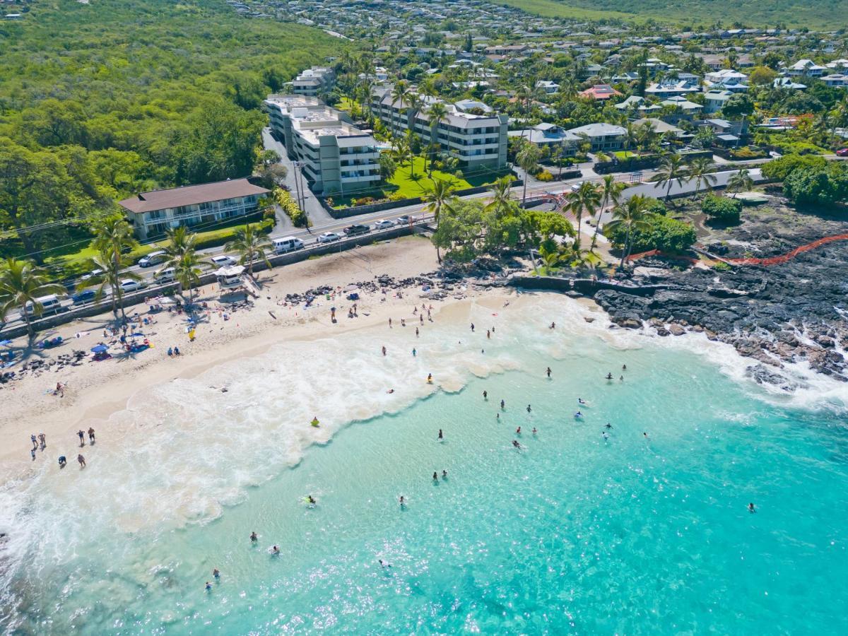 Family Getaway - Lava Room At Magic Sands Beach 카일루아 코나 외부 사진